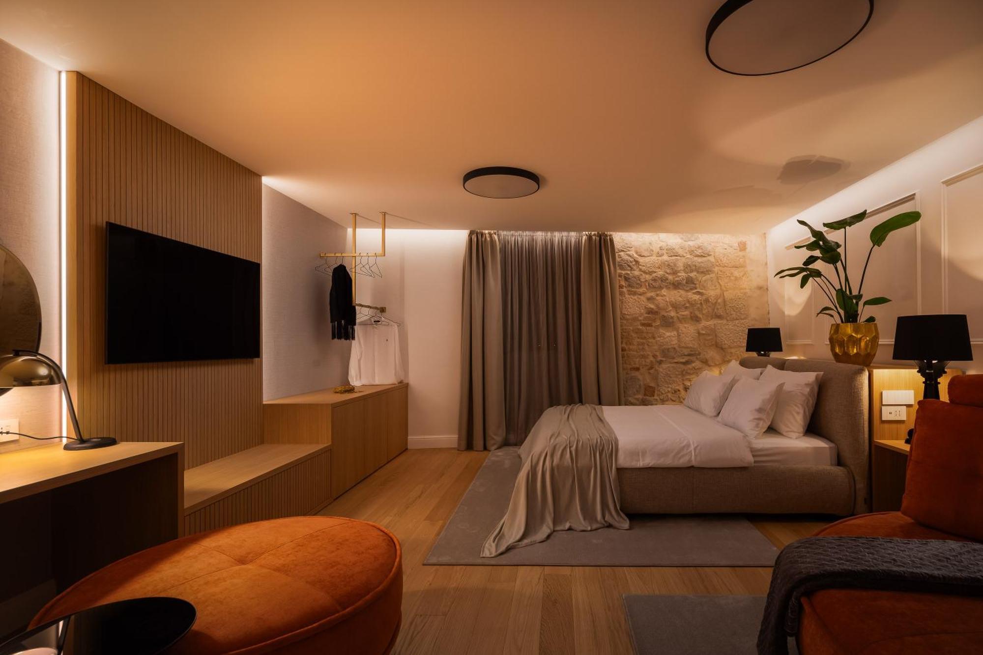 Golden Gate Luxury Rooms - Unique Unesco Location Split Zewnętrze zdjęcie